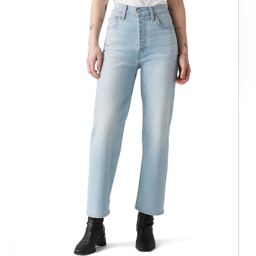 Levi's Women's Ribcage Straight Ankle Jeans - Picture 2 of 6